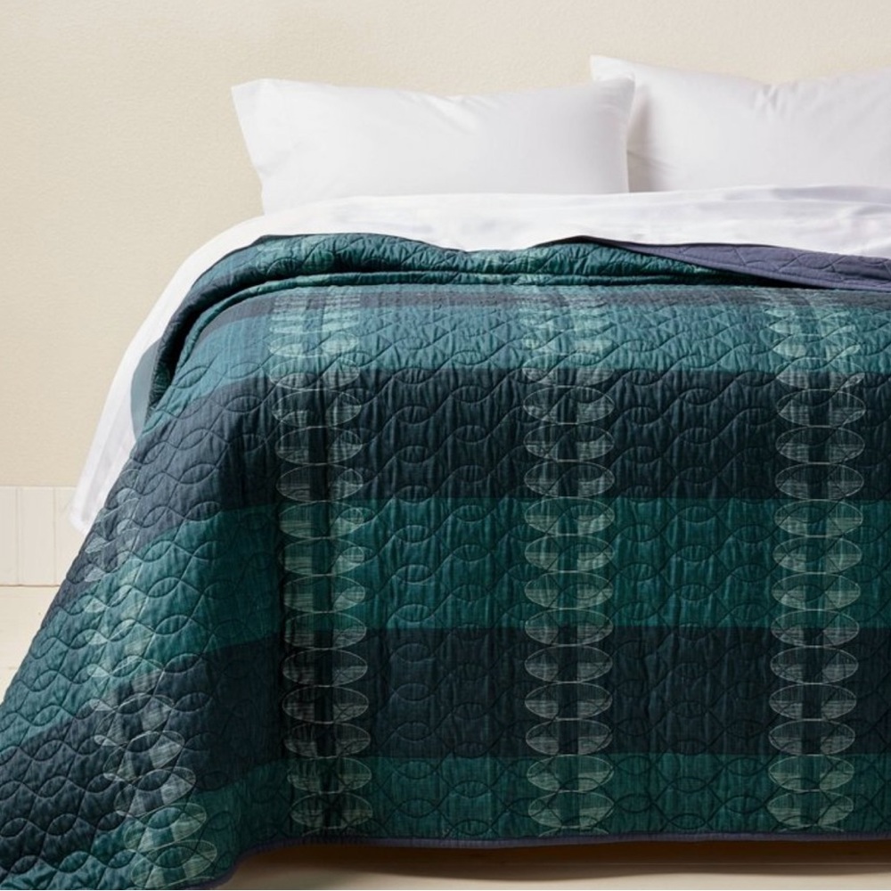 Target Opalhouse with Jungalow Full/Queen quilt with sham